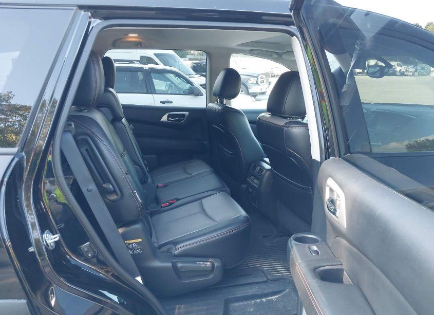 Photo 8 of 2019 Nissan Pathfinder SL (VIN 5N1DR2MM8KC653253)