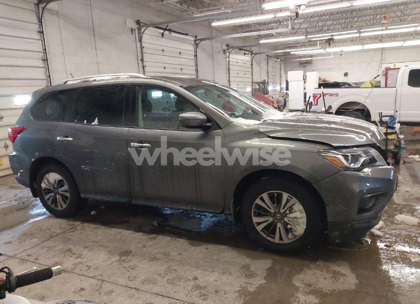 Photo 14 of 2017 Nissan Pathfinder S (VIN 5N1DR2MM9HC622179)
