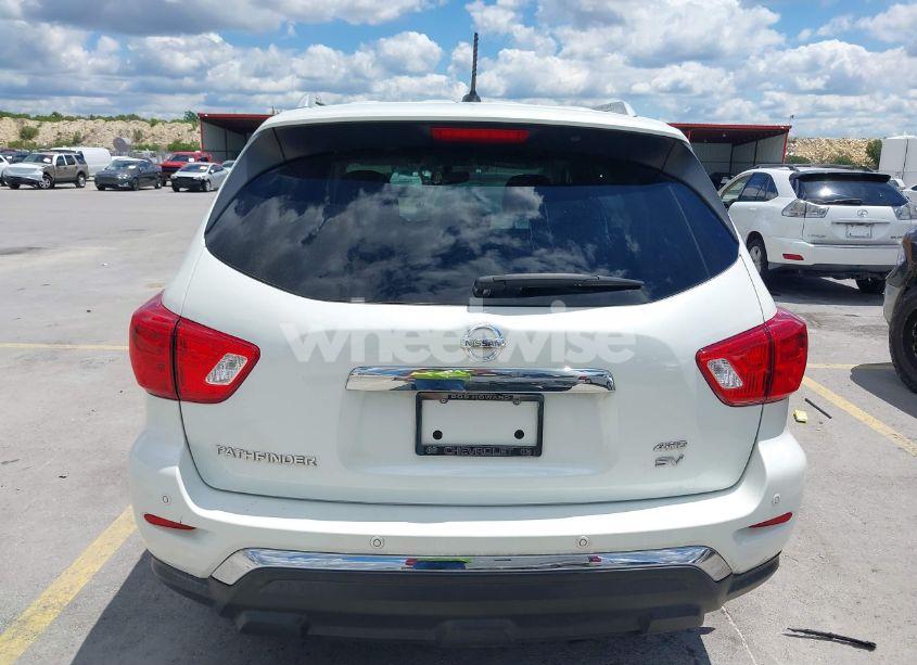 Photo 17 of 2017 Nissan Pathfinder SV (VIN 5N1DR2MM9HC622361)