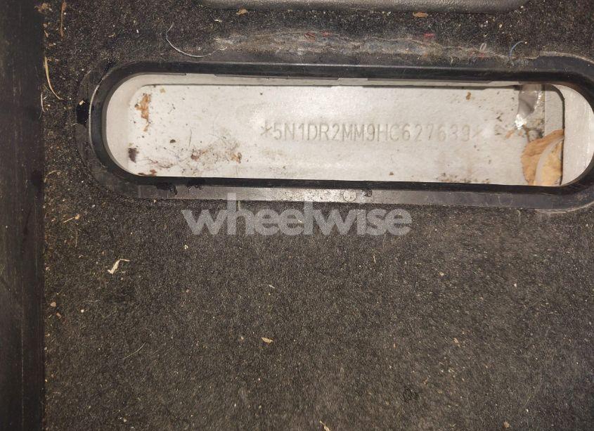 Photo 9 of 2017 Nissan Pathfinder (VIN 5N1DR2MM9HC627639)