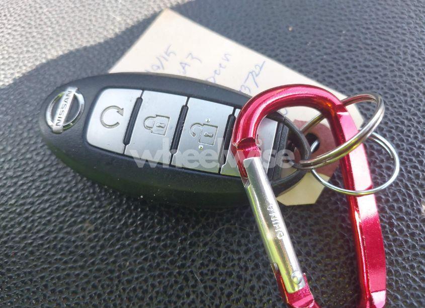 Photo 11 of 2017 Nissan Pathfinder SV (VIN 5N1DR2MM9HC636616)