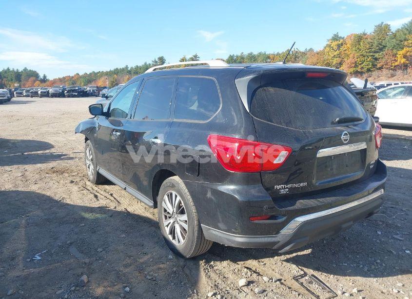 Photo 3 of 2017 Nissan Pathfinder SV (VIN 5N1DR2MM9HC636616)