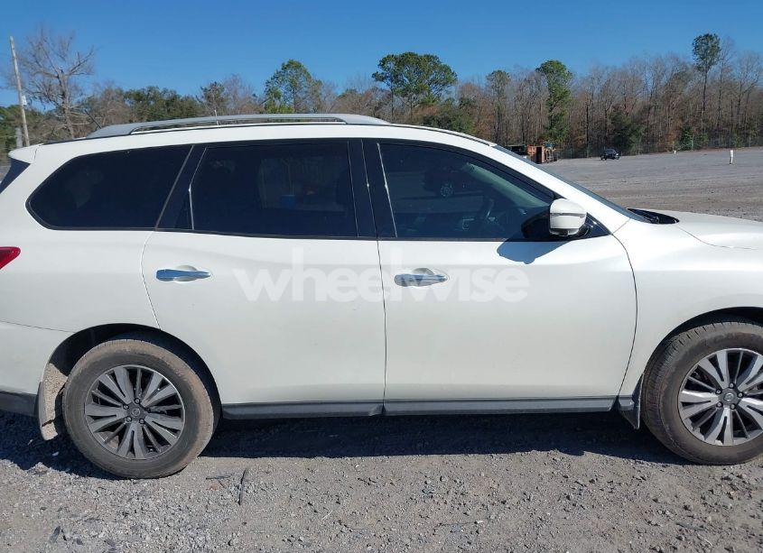 Photo 13 of 2017 Nissan Pathfinder SL (VIN 5N1DR2MM9HC644067)