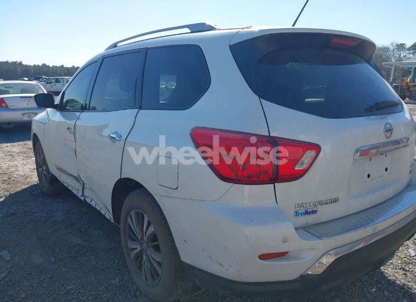 Photo 3 of 2017 Nissan Pathfinder SL (VIN 5N1DR2MM9HC644067)