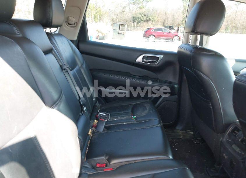 Photo 8 of 2017 Nissan Pathfinder SL (VIN 5N1DR2MM9HC644067)