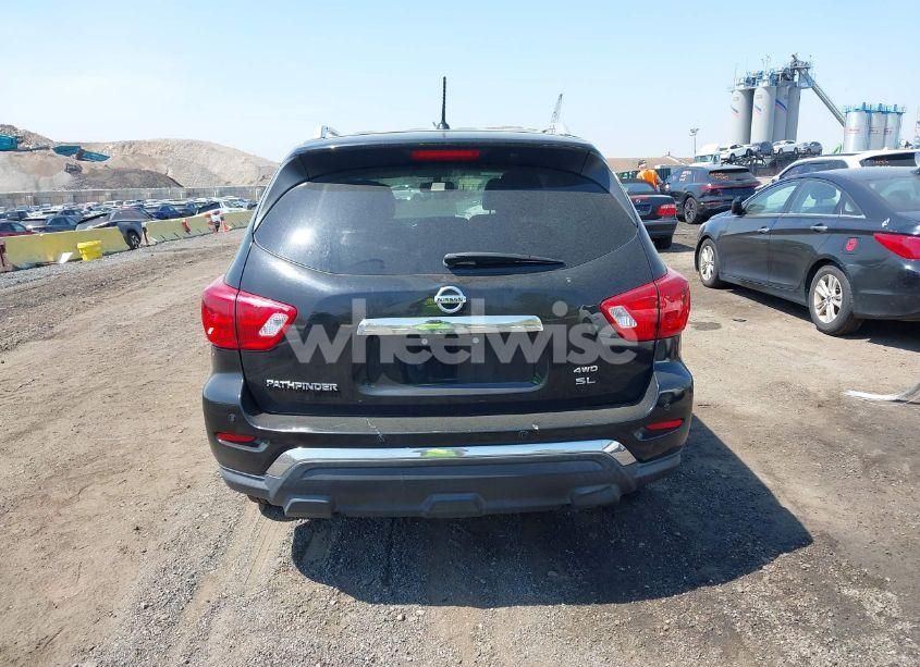 Photo 16 of 2017 Nissan Pathfinder SL (VIN 5N1DR2MM9HC648040)