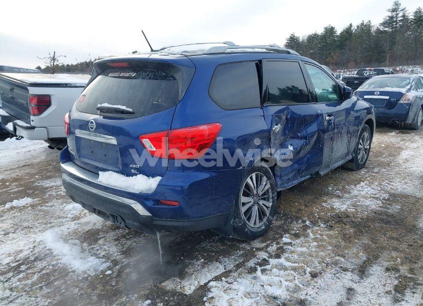 Photo 4 of 2017 Nissan Pathfinder SL (VIN 5N1DR2MM9HC684696)