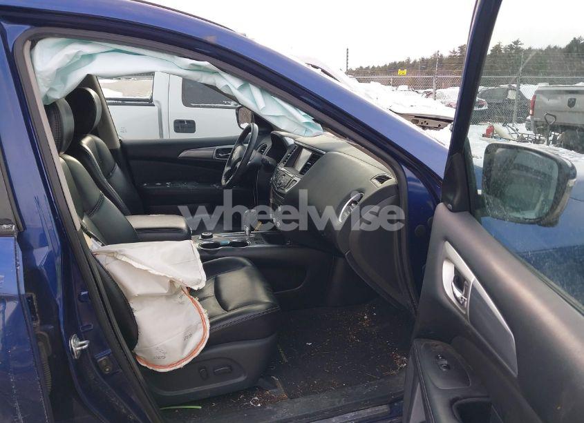 Photo 5 of 2017 Nissan Pathfinder SL (VIN 5N1DR2MM9HC684696)