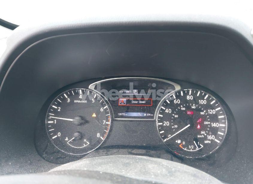 Photo 7 of 2017 Nissan Pathfinder SL (VIN 5N1DR2MM9HC684696)