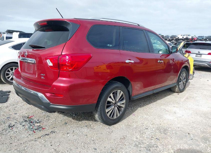 Photo 4 of 2017 Nissan Pathfinder SL (VIN 5N1DR2MM9HC687226)
