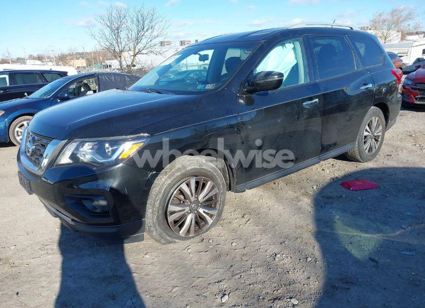 Photo 2 of 2017 Nissan Pathfinder S (VIN 5N1DR2MM9HC692801)