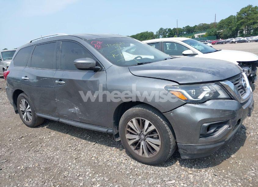 2017 Nissan Pathfinder S (VIN 5N1DR2MM9HC903057) main photo