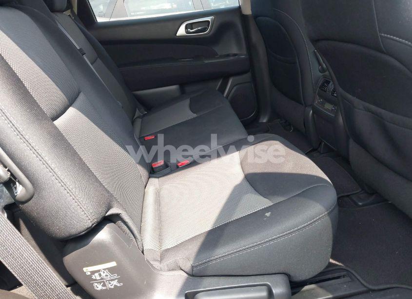 Photo 8 of 2017 Nissan Pathfinder S (VIN 5N1DR2MM9HC903057)