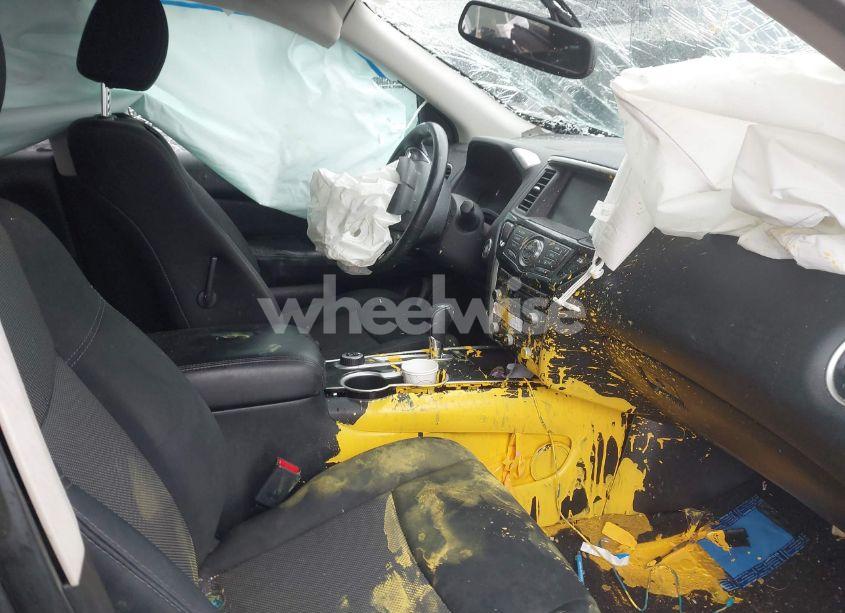 Photo 5 of 2018 Nissan Pathfinder SV (VIN 5N1DR2MM9JC603251)