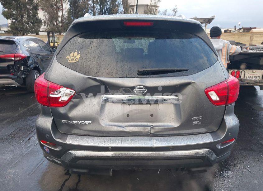 Photo 16 of 2018 Nissan Pathfinder SL (VIN 5N1DR2MM9JC613309)
