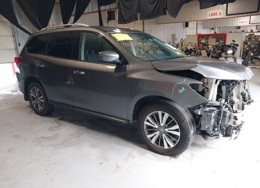 2018 Nissan Pathfinder S (VIN 5N1DR2MM9JC673137) main photo