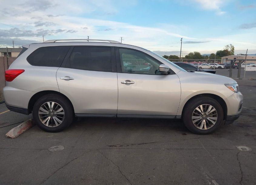 Photo 13 of 2019 Nissan Pathfinder SV (VIN 5N1DR2MM9KC589062)