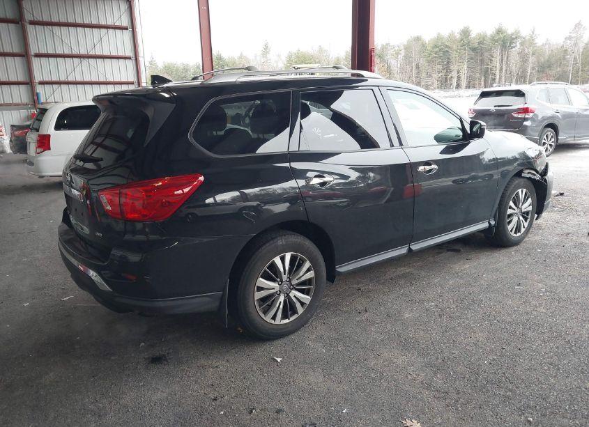 Photo 4 of 2019 Nissan Pathfinder S (VIN 5N1DR2MM9KC603770)