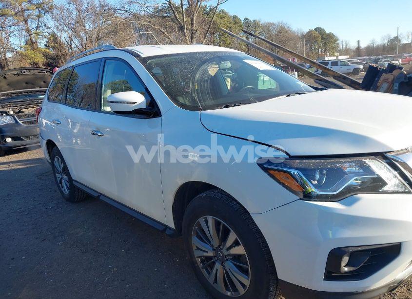 Photo 13 of 2019 Nissan Pathfinder SV (VIN 5N1DR2MM9KC637935)