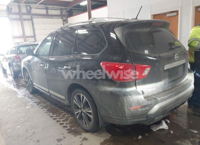 Photo 3 of 2017 Nissan Pathfinder PLATINUM/S/SL/SV (VIN 5N1DR2MMXHC636690)