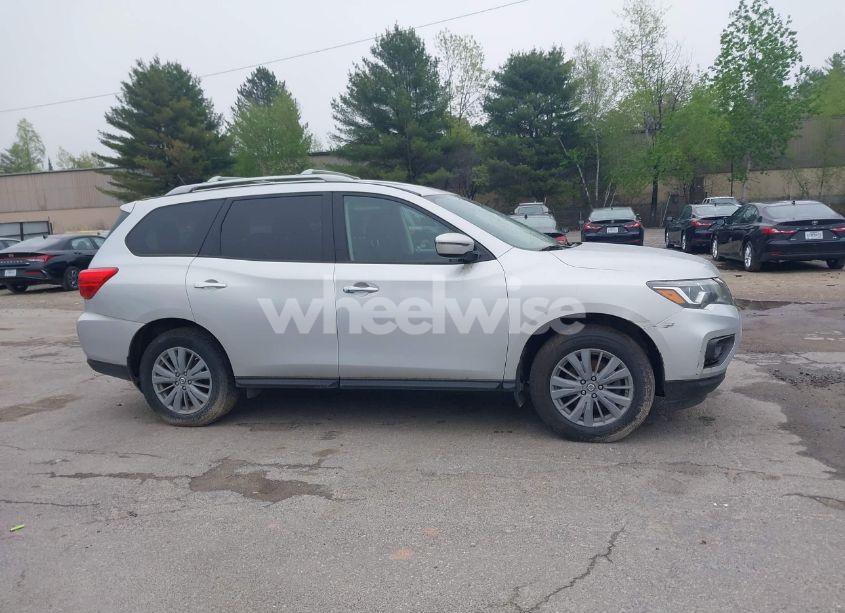 Photo 13 of 2017 Nissan Pathfinder S (VIN 5N1DR2MMXHC677711)