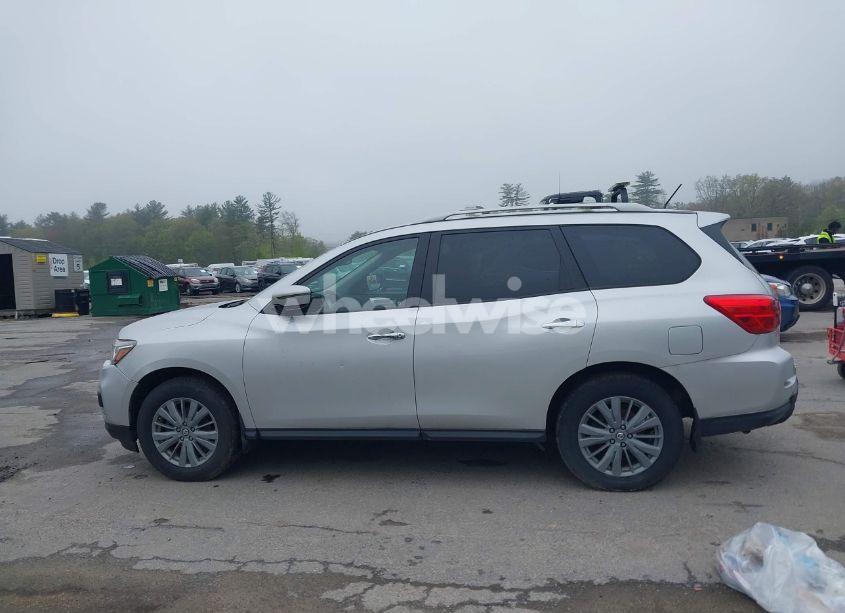 Photo 14 of 2017 Nissan Pathfinder S (VIN 5N1DR2MMXHC677711)