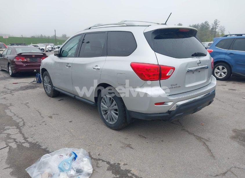 Photo 3 of 2017 Nissan Pathfinder S (VIN 5N1DR2MMXHC677711)