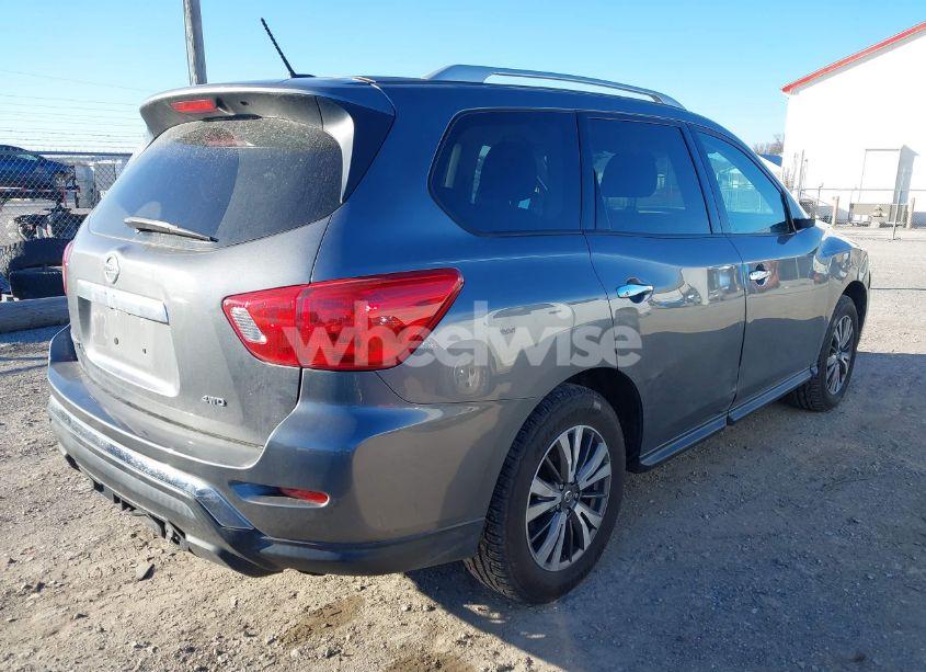 Photo 4 of 2017 Nissan Pathfinder S (VIN 5N1DR2MMXHC906193)