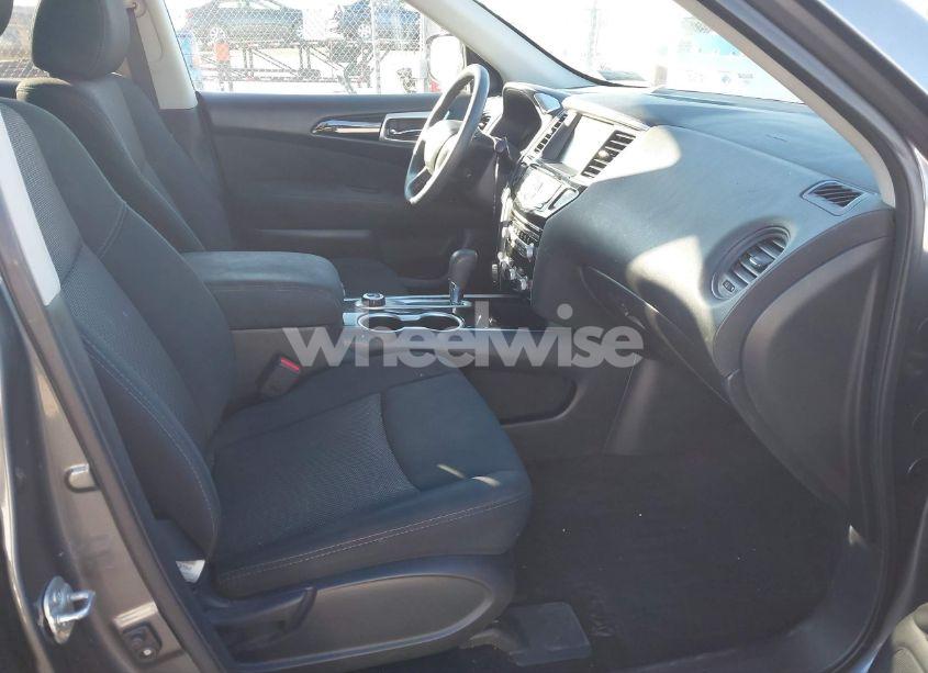 Photo 5 of 2017 Nissan Pathfinder S (VIN 5N1DR2MMXHC906193)