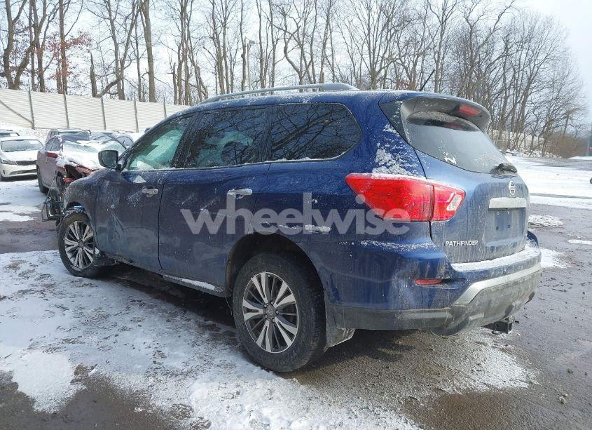Photo 3 of 2017 Nissan Pathfinder S (VIN 5N1DR2MMXHC914276)