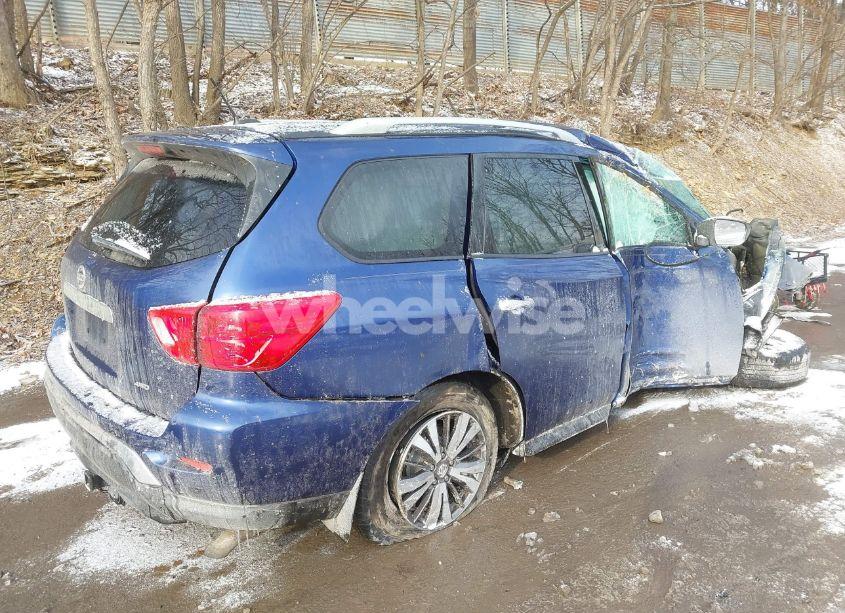 Photo 4 of 2017 Nissan Pathfinder S (VIN 5N1DR2MMXHC914276)