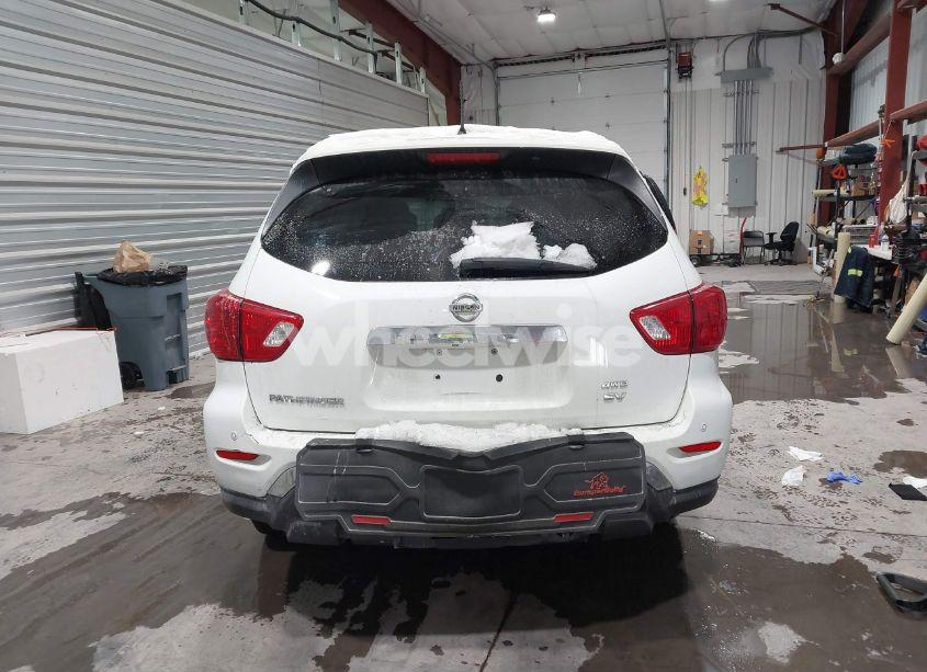 Photo 15 of 2018 Nissan Pathfinder SV (VIN 5N1DR2MMXJC604943)