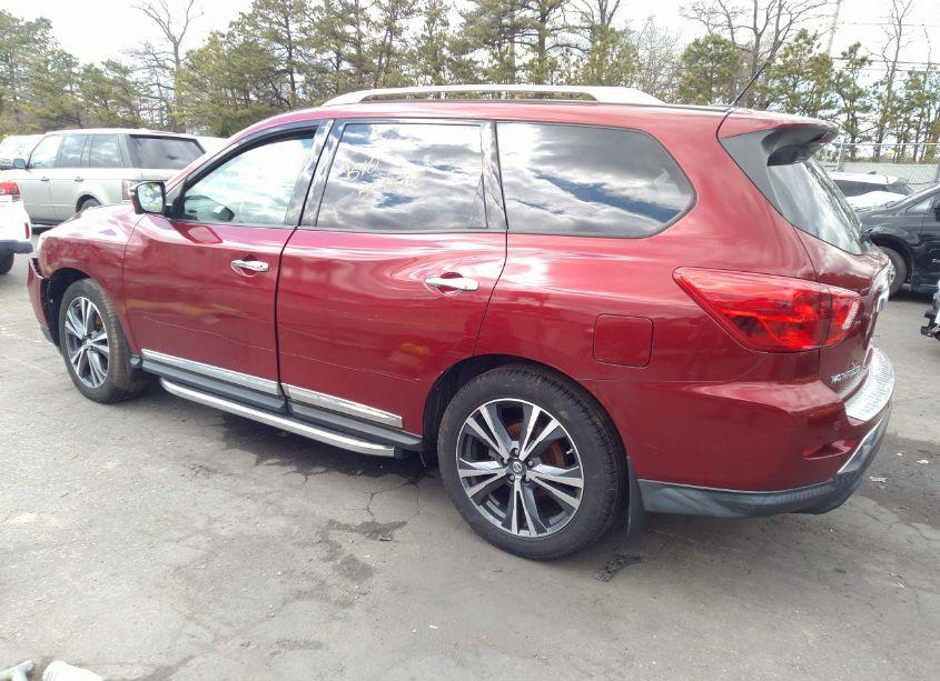 Photo 3 of 2018 Nissan Pathfinder PLATINUM (VIN 5N1DR2MMXJC607325)