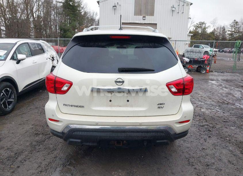Photo 16 of 2018 Nissan Pathfinder SV (VIN 5N1DR2MMXJC607535)
