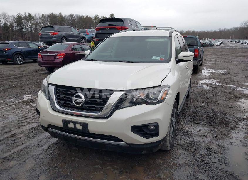 Photo 6 of 2018 Nissan Pathfinder SV (VIN 5N1DR2MMXJC607535)