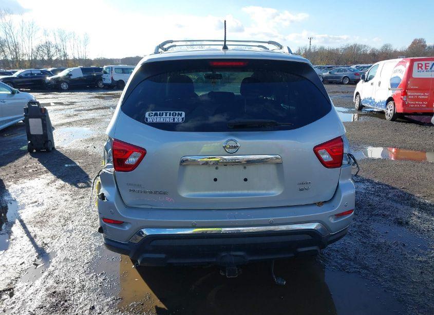 Photo 16 of 2018 Nissan Pathfinder SV (VIN 5N1DR2MMXJC634993)