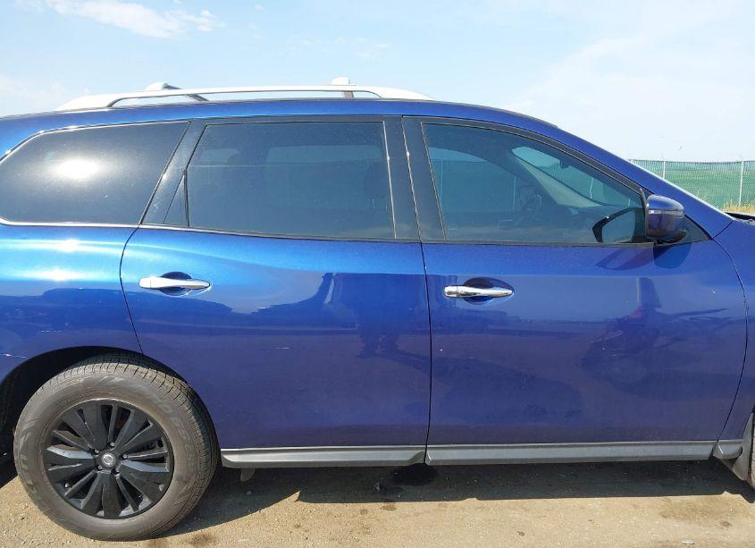 Photo 13 of 2018 Nissan Pathfinder SV (VIN 5N1DR2MMXJC639241)