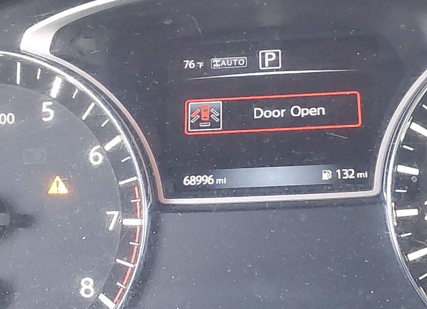 Photo 15 of 2018 Nissan Pathfinder SV (VIN 5N1DR2MMXJC639241)