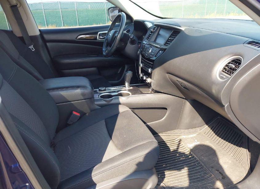 Photo 5 of 2018 Nissan Pathfinder SV (VIN 5N1DR2MMXJC639241)