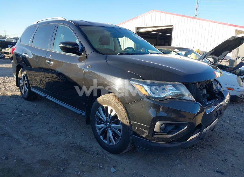 2018 Nissan Pathfinder SV (VIN 5N1DR2MMXJC643872) main photo