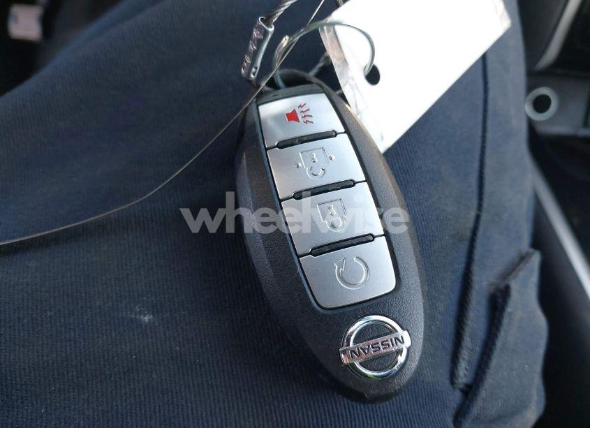 Photo 11 of 2018 Nissan Pathfinder SV (VIN 5N1DR2MMXJC643872)