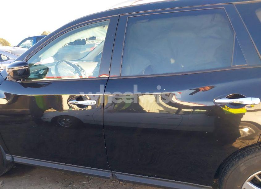 Photo 14 of 2018 Nissan Pathfinder SV (VIN 5N1DR2MMXJC643872)