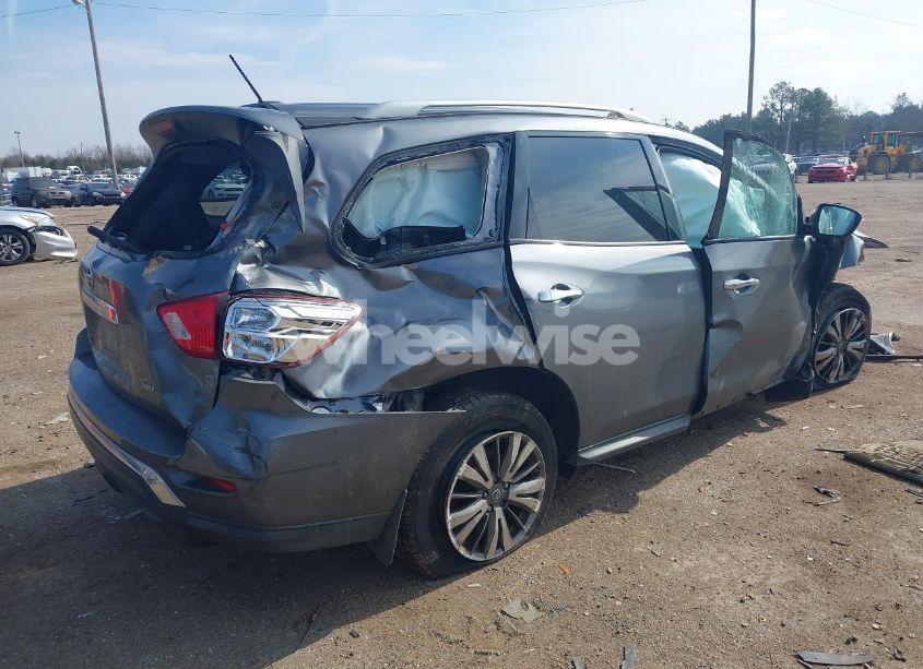 Photo 4 of 2018 Nissan Pathfinder S (VIN 5N1DR2MMXJC656654)