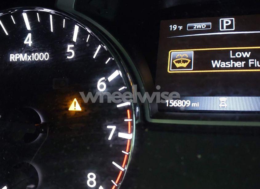 Photo 15 of 2018 Nissan Pathfinder SV (VIN 5N1DR2MMXJC661093)