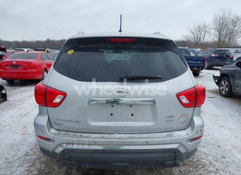 Photo 16 of 2018 Nissan Pathfinder SV (VIN 5N1DR2MMXJC661093)