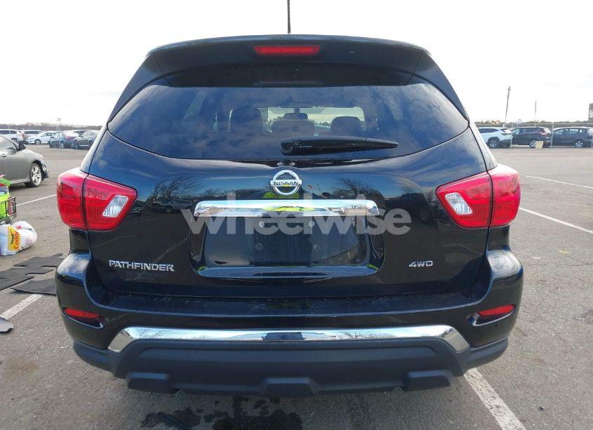 Photo 17 of 2018 Nissan Pathfinder S (VIN 5N1DR2MMXJC662860)