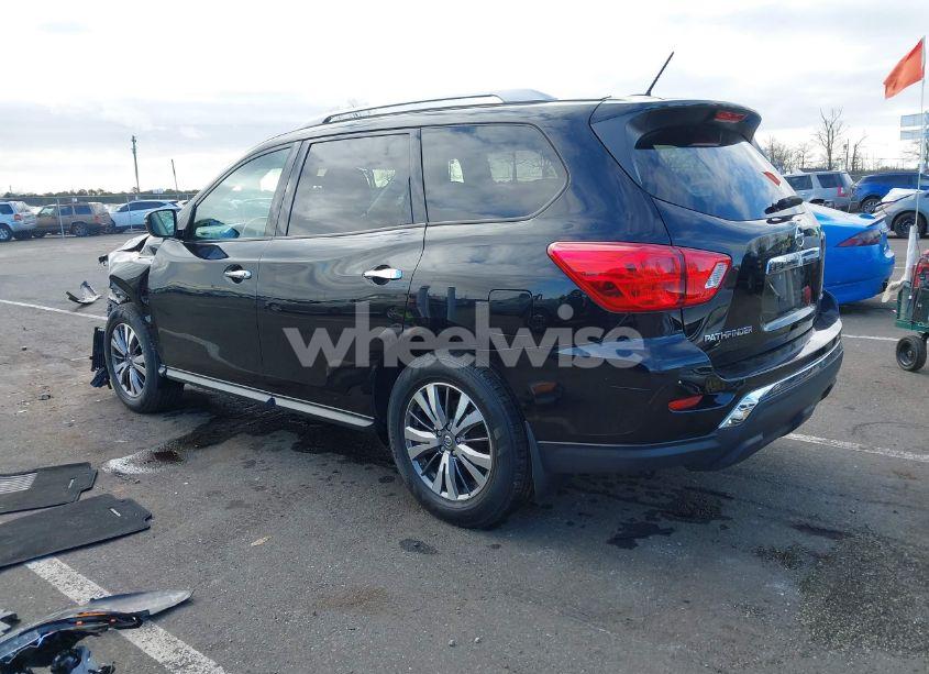 Photo 3 of 2018 Nissan Pathfinder S (VIN 5N1DR2MMXJC662860)
