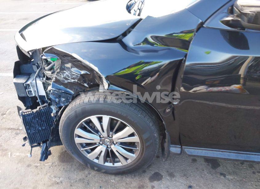 Photo 6 of 2018 Nissan Pathfinder S (VIN 5N1DR2MMXJC662860)