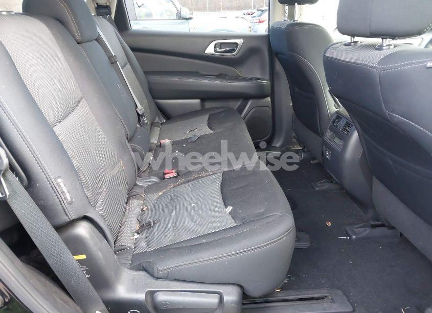 Photo 8 of 2018 Nissan Pathfinder S (VIN 5N1DR2MMXJC662860)