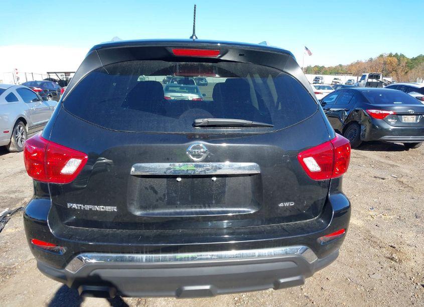 Photo 16 of 2018 Nissan Pathfinder S (VIN 5N1DR2MMXJC668660)